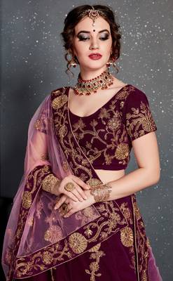 Hypnotizing Purple Dori Zari And Sequins Embroidered Semi Velvet Lehenga Choli For Bride 4
