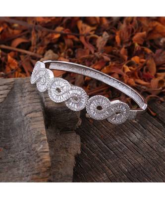 Designer Stylish Fine Quality Cubic Zaricon Barclet 1