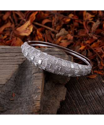 Designer Stylish Fine Quality Cubic Zaricon Barclet 1