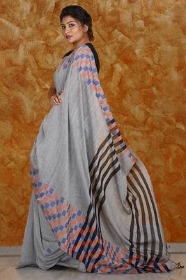 Steel Grey Blended Cotton Saree With Box Design On Pallu 2