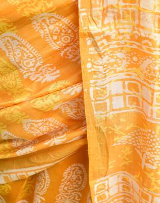 Yellow Printed Chanderi Silk Saree With Blouse 4