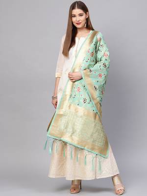 Sutram Women's Banarasi Green Silk Dupatta 1