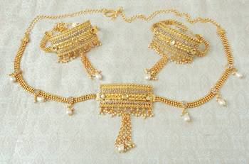 Lalso Adjustable LCT Gold Plated Kundan 1pc Kamarband Waistbelt 2pc Bajuband Armlet Combo Jewelry - LBKC08_LCT 1