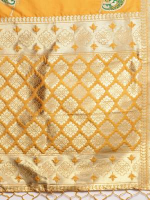 Sutram Women's Banarasi Yellow Silk Dupatta 2