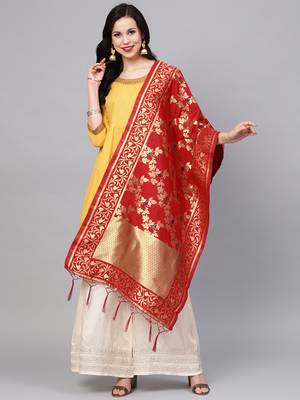 Sutram Women's Banarasi Maroon Silk Dupatta 1