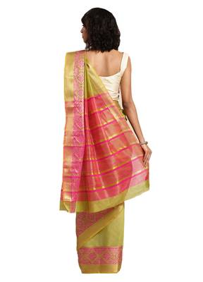 Kimisha Women's Green Jacquard Cotton Silk Saree With Designer Pallu 2