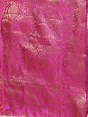Kimisha Women's Pink Jacquard Banarasi Silk Saree With Rich Pallu 3
