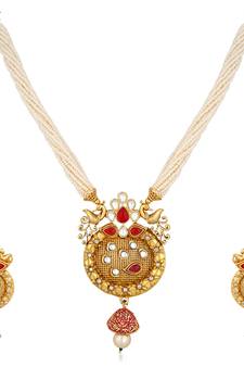 Red Necklace Sets