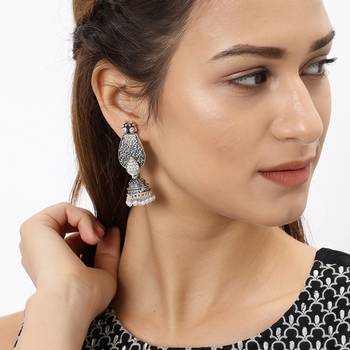 Silver diamond earrings 3