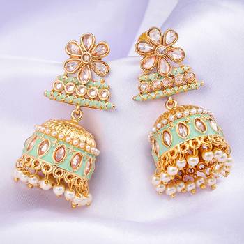 Green pearl earrings 1