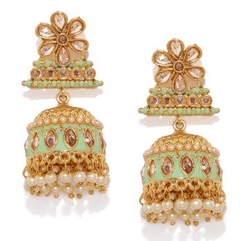 Green pearl earrings 2