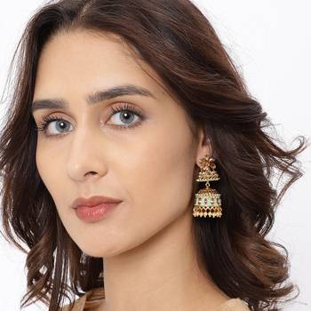 Green pearl earrings 3