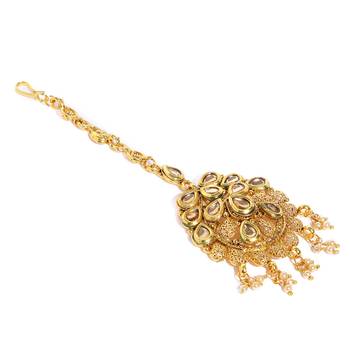 Yellow pearl maang-tikka 3