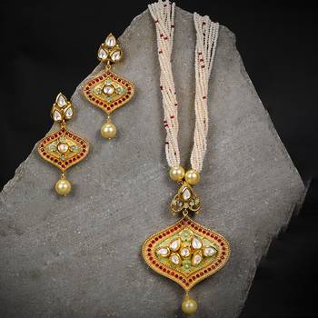 Green pearl necklace-sets 1