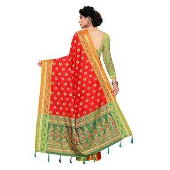 Red woven Banarasi Art Silk saree with blouse 4
