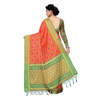 Multicolor woven Banarasi Art Silk saree with blouse 4