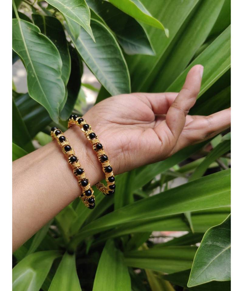 black pearl  gold plated bangles