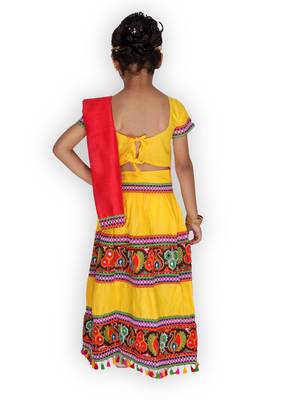 yellow embroidered mirror work navratri traditional lehenga choli 2