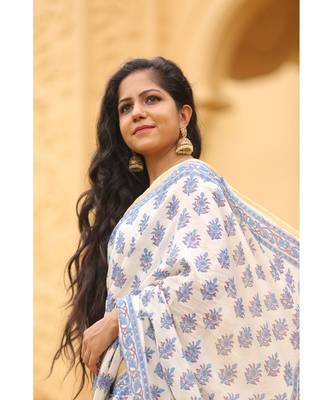 white floral_print cotton saree 3