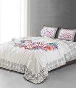 multicolor Heavy Designer KING SIZE Bedsheet With 2 Pillow Covers (108*100)