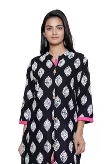 Black printed cotton cotton-kurtis