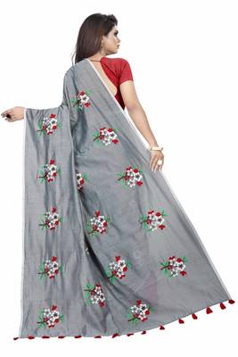 Grey embroidered chanderi saree with blouse 3
