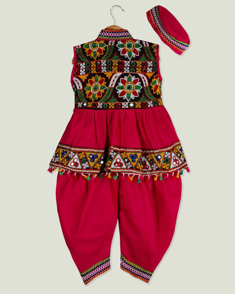 Pink kedia with pom pom lace for boys