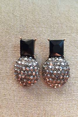Black crystal earrings 2