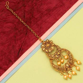 Gold Maang Tikka 1