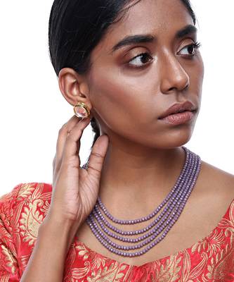 Onyx Neckpiece With Studs 1