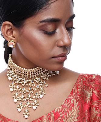 Kundan Choker With Studs 1