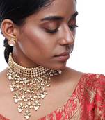 Kundan Choker With Studs