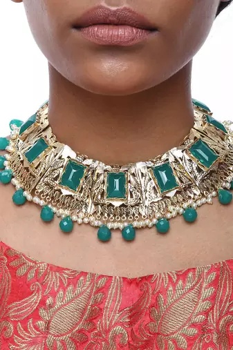 Emerald Neckpiece With Earrings And Ring