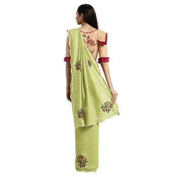 Green printed silk blend saree with blouse 2