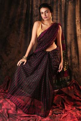 Black Jamdani Saree With Zari Pallu And All Over Small Butta 1