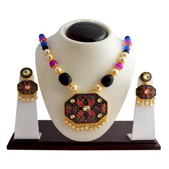 Multicolor Necklaces 1