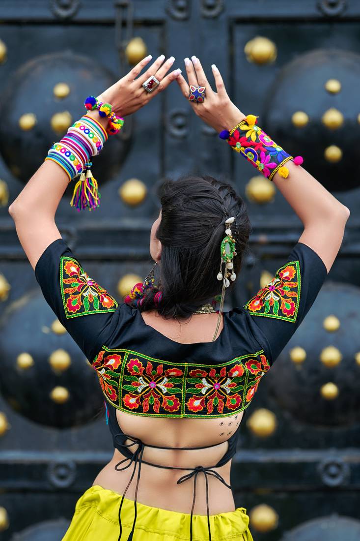 Green Embroidered Cotton Indian Traditional Navratri Dandiya Raas Garba Festival Function Semi Stitched Lehenga Choli