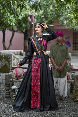 Black Embroidered Cotton Indian Traditional Navratri Dandiya Raas Garba Festival Function Semi Stitched Lehenga Choli 1