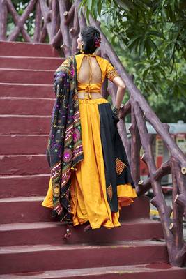 Black Embroidered Cotton Indian Traditional Navratri Dandiya Raas Garba Festival Function Semi Stitched Lehenga Choli 2