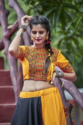Black Embroidered Cotton Indian Traditional Navratri Dandiya Raas Garba Festival Function Semi Stitched Lehenga Choli 3