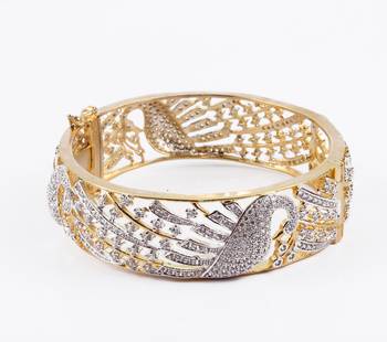 Glamourous  Stones Mayura Pattern Gold Plated Kada 1