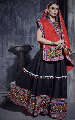 Black And Red Gamthi Hand Embroidered Cotton Traditional Dandiya Raas Garba Navratri Lehenga For Festival 3