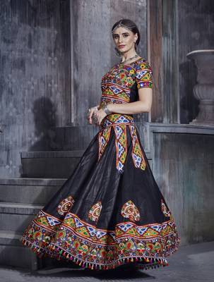 Black and red gamthi hand embroidered cotton semi stitched navratri garba lehenga choli 2