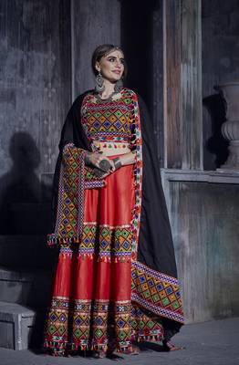 Red and black gamthi hand embroidered cotton traditional dandiya raas garba lehenga for navratri collection online 2