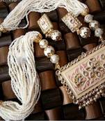 Off White Pearl Necklace Sets