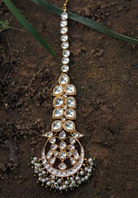 Gold Maang-Tikka 1
