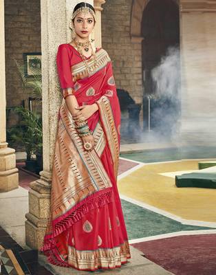 Pink woven silk blend saree with blouse 1