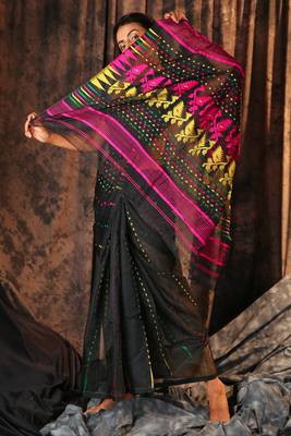 Black hand woven blended cotton saree 2