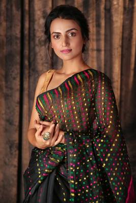 Black hand woven blended cotton saree 3