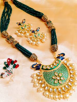 Kundan Jaipuri Green Agate Necklace Sets 1